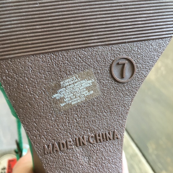 OLD NAVY wedge sandals - Picture 4 of 4